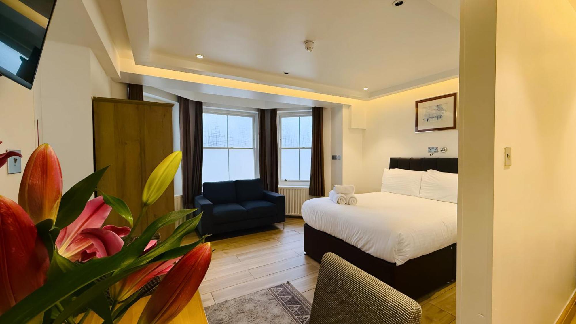 Osborne Aparthotel Eastbourne Exteriör bild