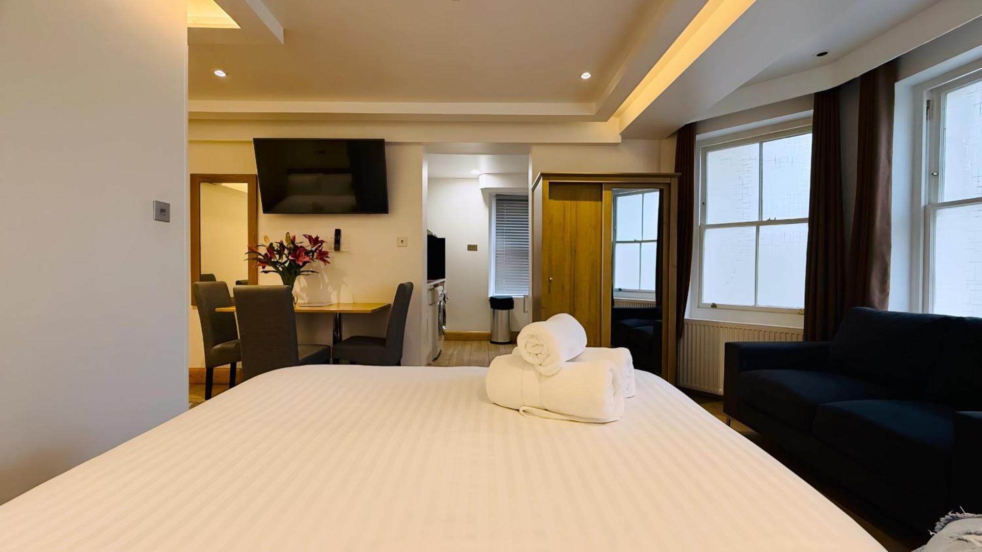 Osborne Aparthotel Eastbourne Exteriör bild