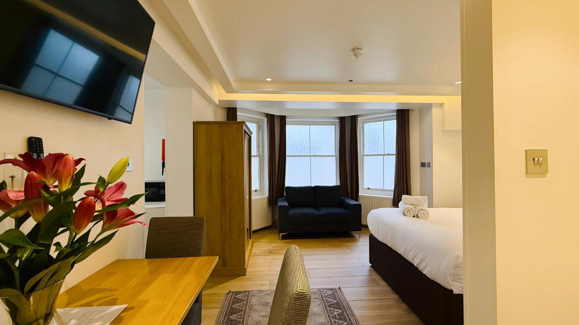 Osborne Aparthotel Eastbourne Exteriör bild