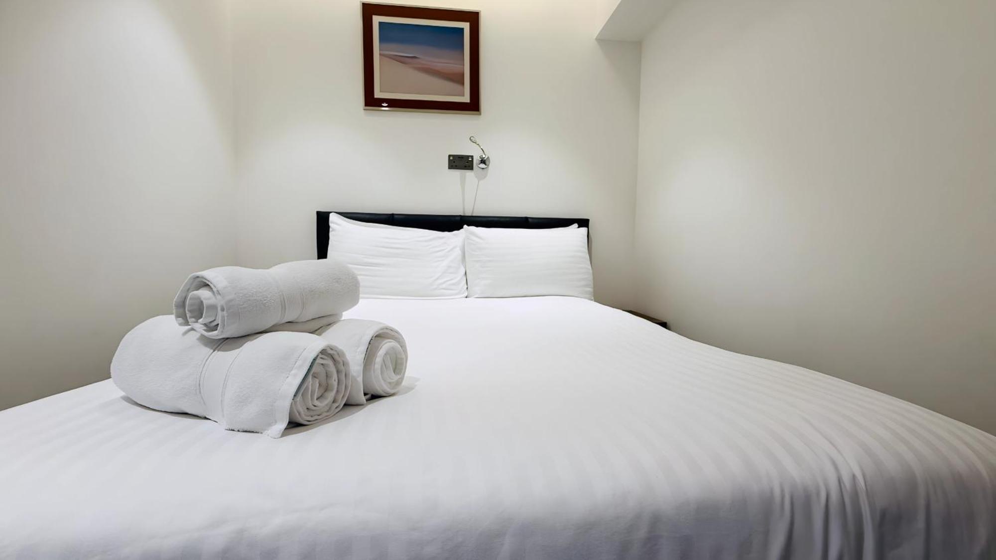Osborne Aparthotel Eastbourne Exteriör bild